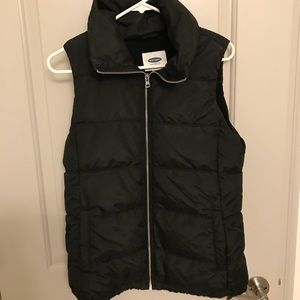 Black puffy vest
